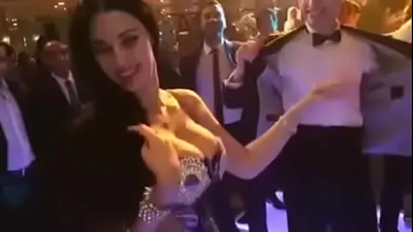 Taze Sofinar Safinaz Hot belly dancer huge tits en iyi Videolar
