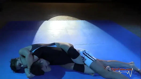 Nieuwe Real mixed wrestling by Fight Pulse beste video's