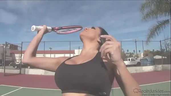 Sveži Audrey Bittoni After Tennis Fuck najboljši videoposnetki