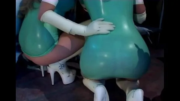Nejnovější Threesome with nurses in latex lingerie and gloves nejlepší videa
