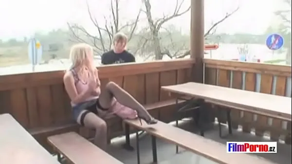 Frische Public Prostitute in action on the Streetbeste Videos