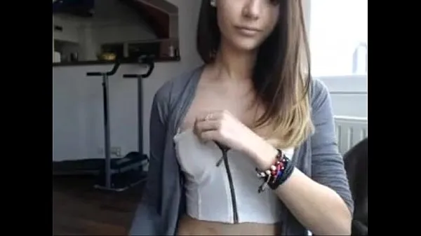 Nieuwe cute teen with tiny boobs on cam beste video's