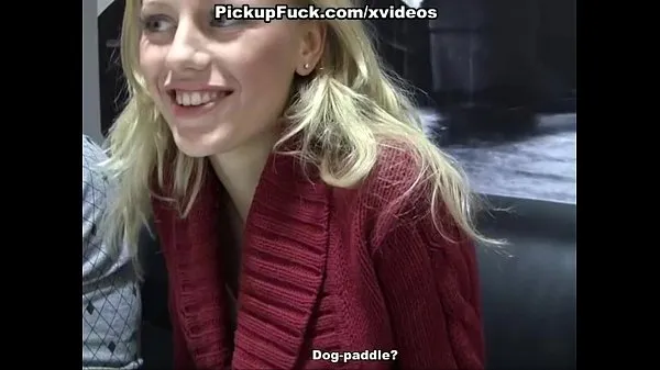 Public fuck with a gorgeous blonde Video terbaik baharu