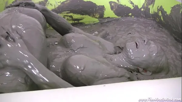 تازہ Horny Mud Bath Girls with Mindi Mink بہترین ویڈیوز