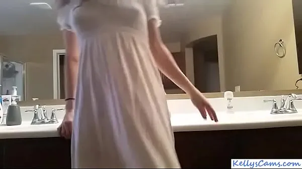 Webcam girl riding pink dildo on bathroom counter Video hay nhất mới