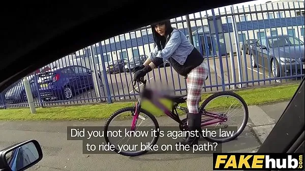 Φρέσκα Fake Cop Hot cyclist with big tits and sweet ass καλύτερα βίντεο
