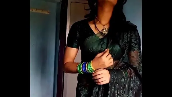 Taze Crossdresser in green saree en iyi Videolar