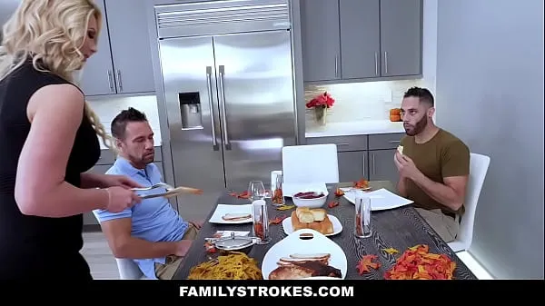 Nové MILF Stepmom Threesome With Husband And Stepson najlepšie videá