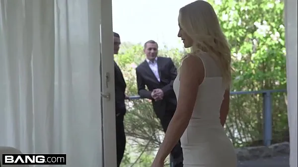 Sveži Glamkore - Hot blonde Eurobabe Vinna Reed gets an Anal DP najboljši videoposnetki