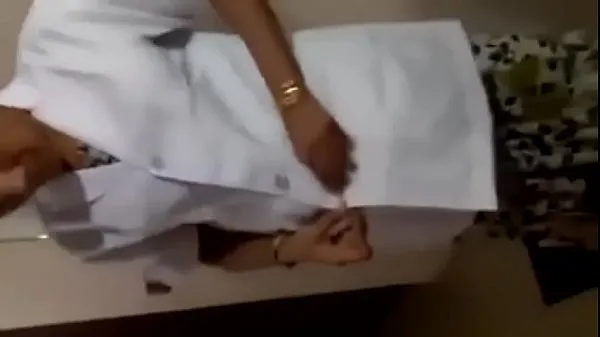 新鲜Tamil nurse remove cloths for patients最好的视频