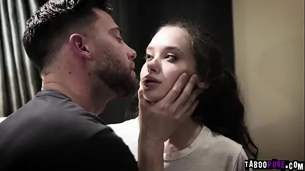 Świeże Teen Gia Paige is close to crying while she gets double penetrated najlepsze filmy