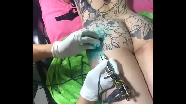 Sveži Asian full body tattoo in Vietnam najboljši videoposnetki