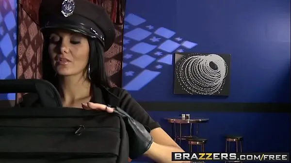 新鲜Big TITS in uniform - (Ava Addams, Rocco Reed) - Tits on Patrol - Brazzers最好的视频