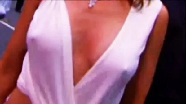 최신 Kylie Minogue See-Thru Nipples - MTV Awards 2002 최고의 동영상
