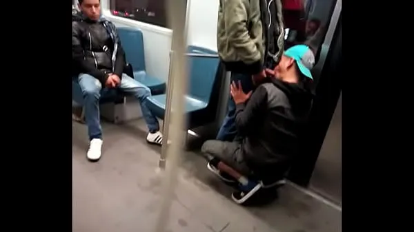 Sveži Blowjob in the subway najboljši videoposnetki
