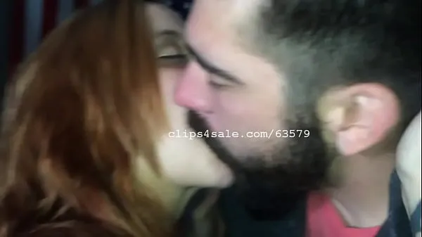 Friske Aaron and Casey Kissing bedste videoer
