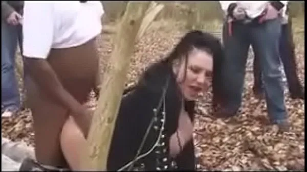 Nejnovější Girl with big tits we met on goes dogging in the woods nejlepší videa