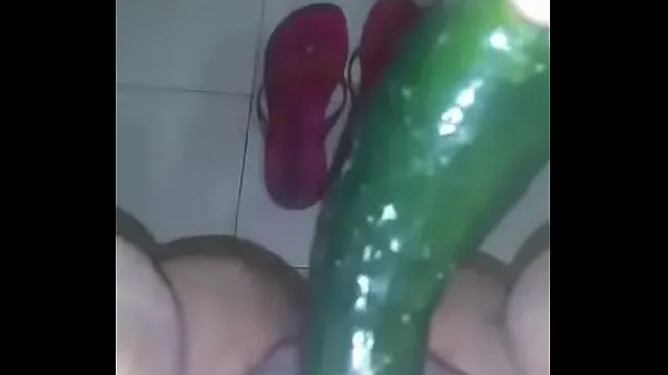 Taze My step cousin's girlfriend masturbates richly with a cucumber and moans like crazy en iyi Videolar
