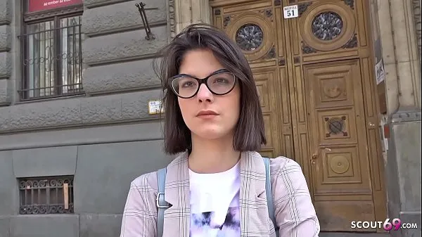 Friske GERMAN SCOUT - Teen Sara Talk to Deep Anal Casting bedste videoer