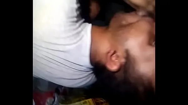 Nové Desi sucking dick najlepšie videá