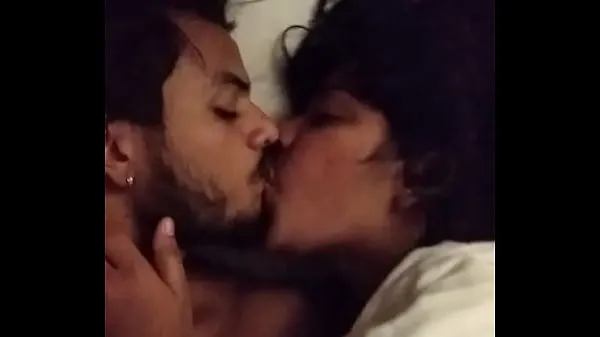 Tuoreet Deep kiss parasta videota