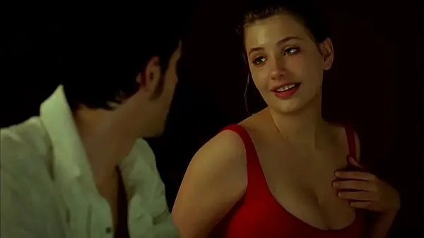 Sveži Italian Miriam Giovanelli sex scenes in Lies And Fat najboljši videoposnetki