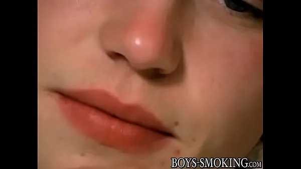 Nové Cutest twink Jeremiah Johnson self sucks in smoking solo najlepšie videá