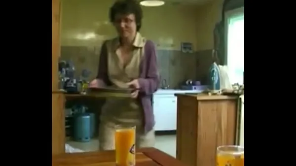 تازہ a housewife banged in the kitchen بہترین ویڈیوز