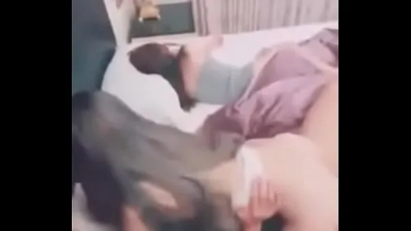 Nejnovější clip leaked at home Sex with friends nejlepší videa