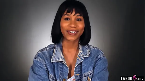Nya Ebony MILF babe Jenna Foxx shows us how women orgasm bästa videoklipp