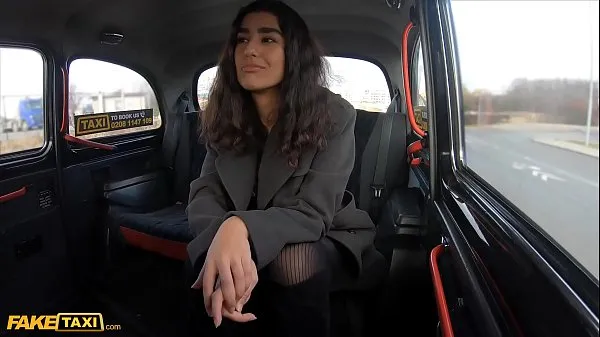 新鲜Fake Taxi Asian babe gets her tights ripped and pussy fucked by Italian cabbie最好的视频