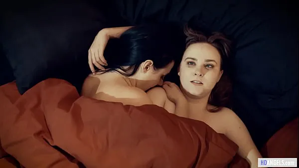 Taze Unhappy Wife Enjoys First Lesbian Experience With A Busty MILF - Angela White, Jay Taylor en iyi Videolar