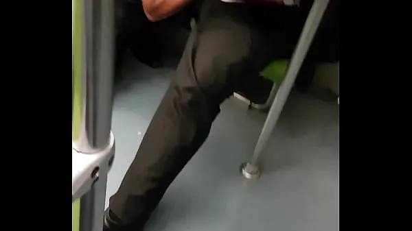 Friske He sucks him on the subway until he comes and throws them bedste videoer
