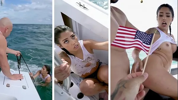 Nieuwe BANGBROS - Cuban Hottie, Vanessa Sky, Gets Rescued At Sea By Jmac beste video's