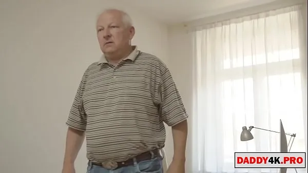 Sveži old man makes happy his daughter in law najboljši videoposnetki