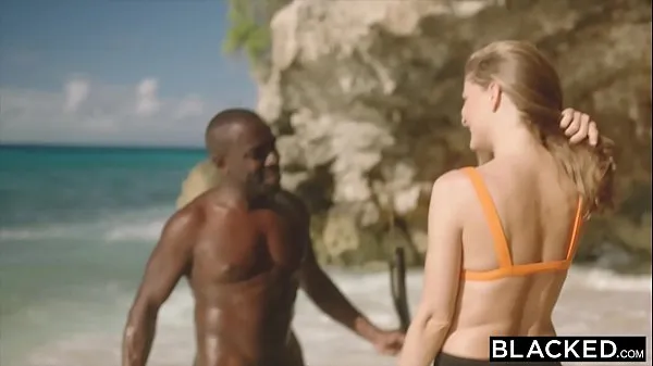 Taze BLACKED Spontaneous BBC on Vacation en iyi Videolar