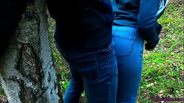Nieuwe Stranger Arouses, Sucks and Hard Fuckes in the Forest of Tied Guy Outdoor beste video's