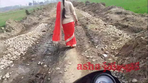 Fresh Desi village aunty was going alone, she was patted best Videos