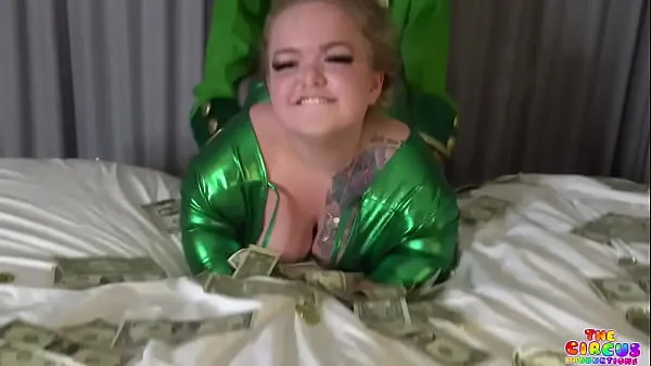 최신 Fucking a Leprechaun on Saint Patrick’s day 최고의 동영상