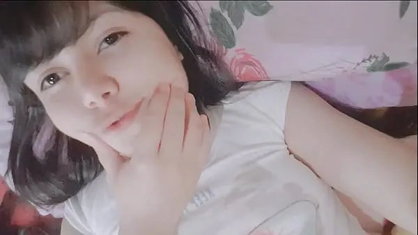 Nieuwe Virgin teen girl masturbating - Hana Lily beste video's
