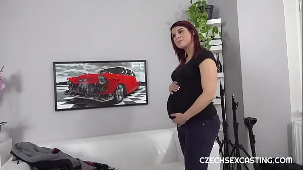 Ferske Czech Casting Bored Pregnant Woman gets Herself Fucked beste videoer