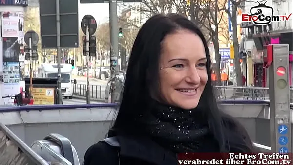 Friss GERMAN FITNESS MODEL TOWED ON THE STREET TO GO OUT legjobb videók