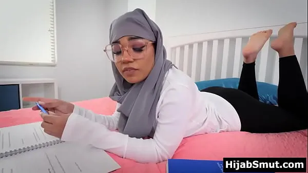 Friss Cute muslim teen fucked by her classmate legjobb videók