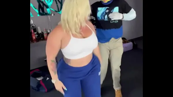 新鲜Having fun with one of my favorite pornstars lmao she tried to dance with me ( Mz Dani最好的视频