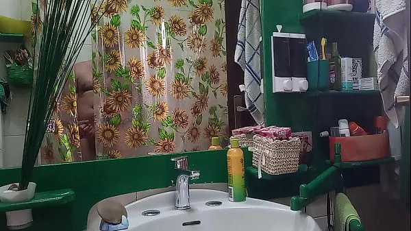 新鲜The shower最好的视频