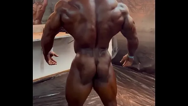 Ferske Stripped male bodybuilder beste videoer