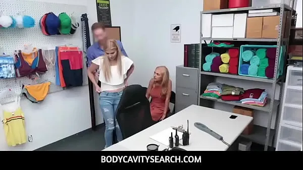 BodyCavitySearch - Blonde MILF stepmom with big tits Honey Blossom and blonde stepdaughter Nikki Peach threesome with officer Video terbaik baharu
