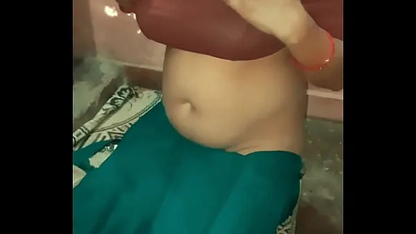 Ferske Sexy indian wife shows her big boobs beste videoer