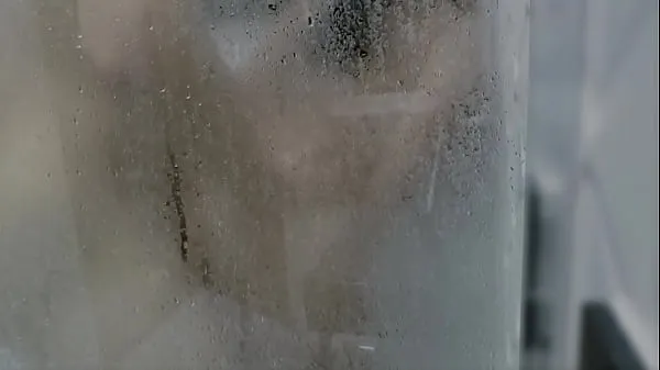 최신 Boy lets sexy wife take a shower at his place and fuck hard with no condoms Karina and Lucas 최고의 동영상