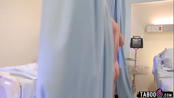 Sveži Black nurses Ana Foxxx and Nicole Kitt fuck white patient black to fully healthy najboljši videoposnetki